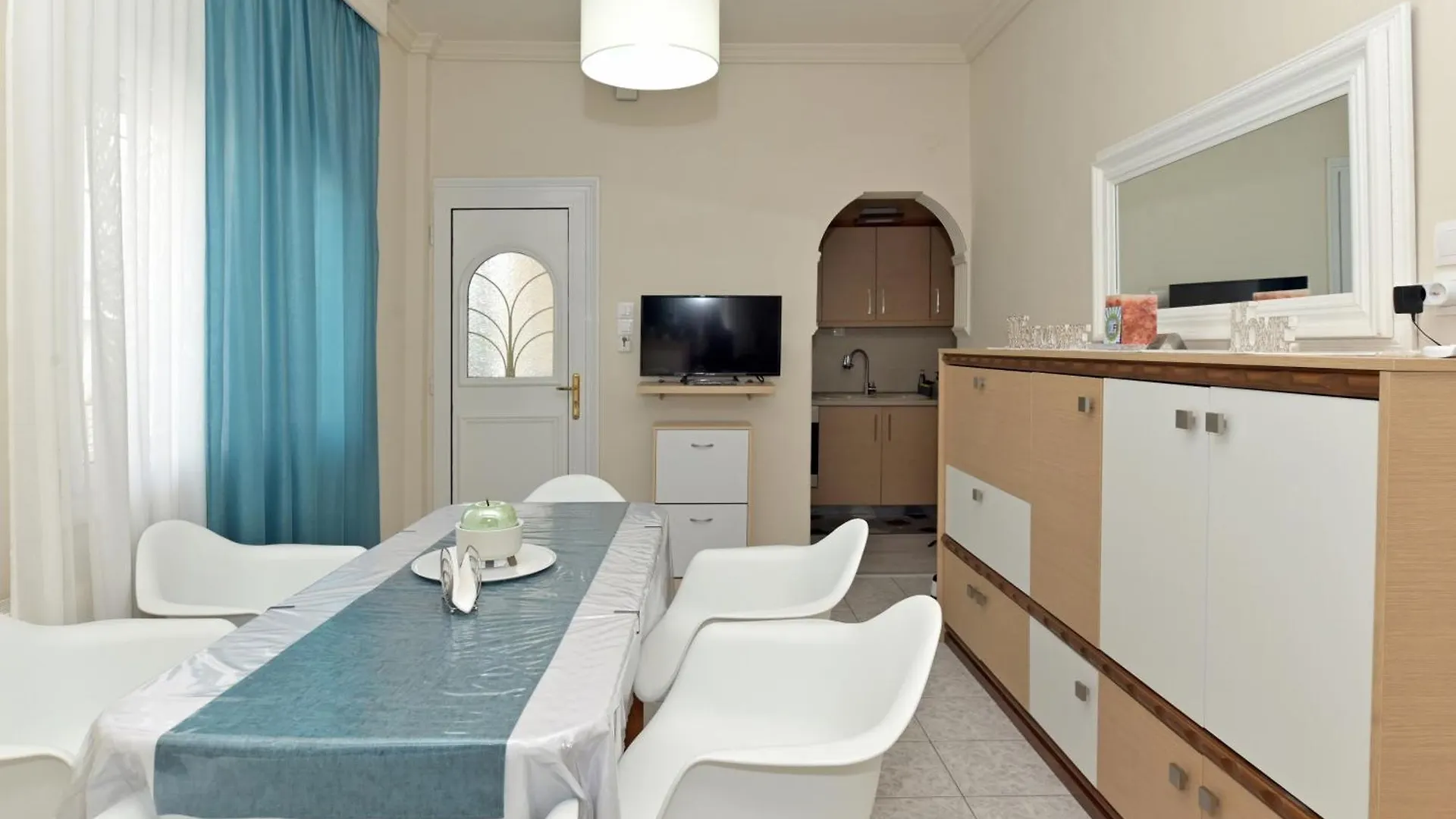 Casa Blue - 15 Min To Beach Nea Moudania